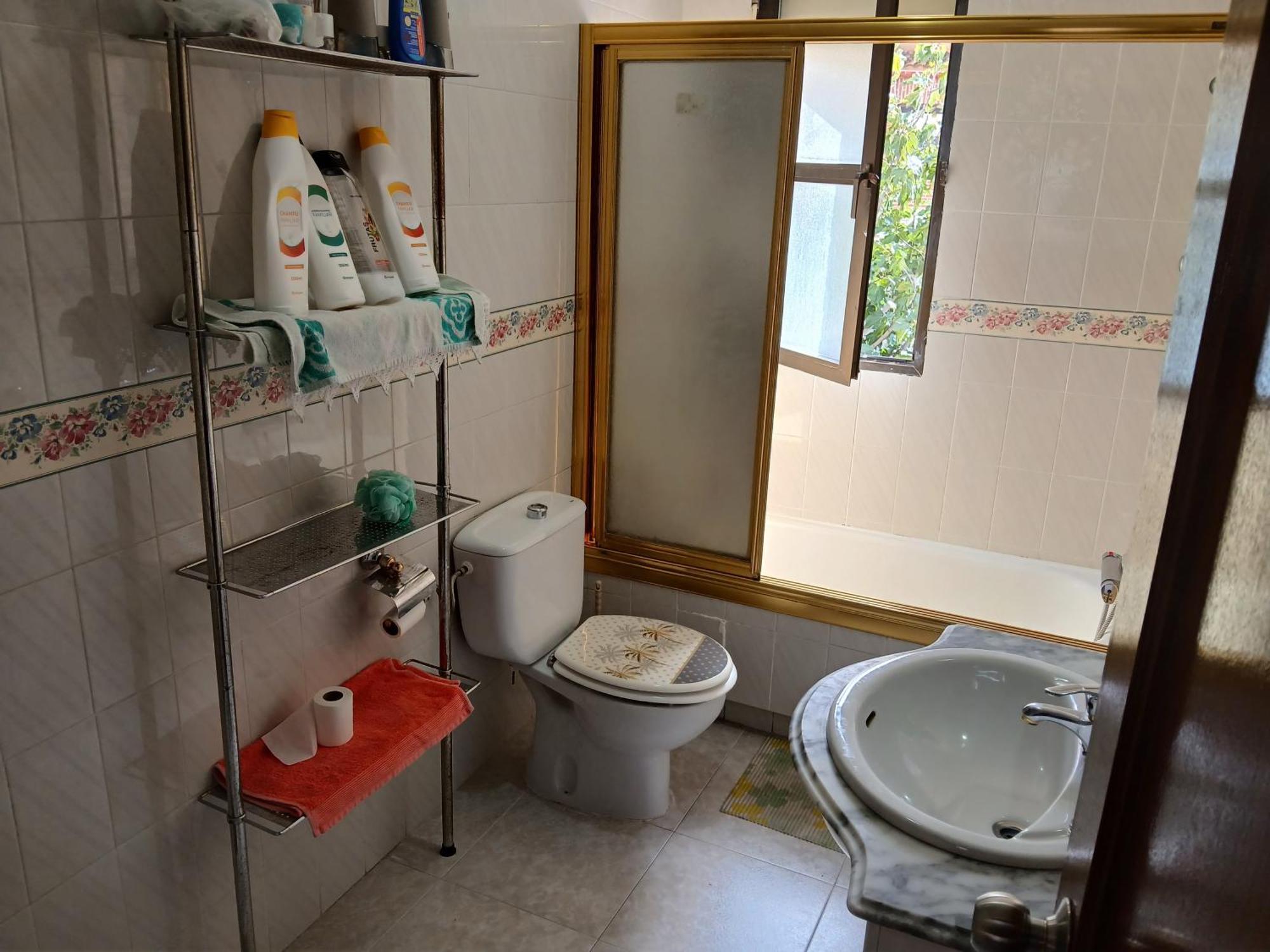 Habitacion Privada Triple Toledo Exterior photo